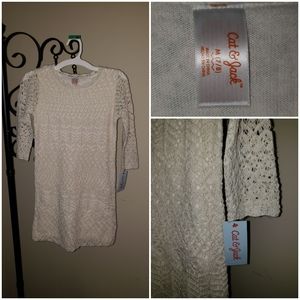 Girl's sweater